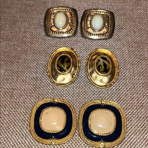 Vintage 80’s Gold tone Style Clip-On Earrings Set - Women Jewelry.